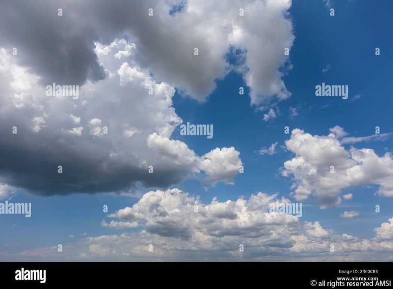 blue-sky-with-clouds-background-overlay-ideal-for-sky-replacement-screen-saver-or-any-other-application-2R60CR3